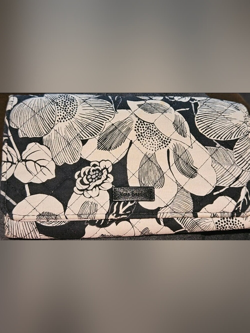 Vera Bradley RFID Trifold Clutch Wallet in Bedford Blooms (Retired Print)